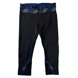 NWT Lululemon Athletica Black and Blue Leggings Run Inspire Crop Sashiko 8